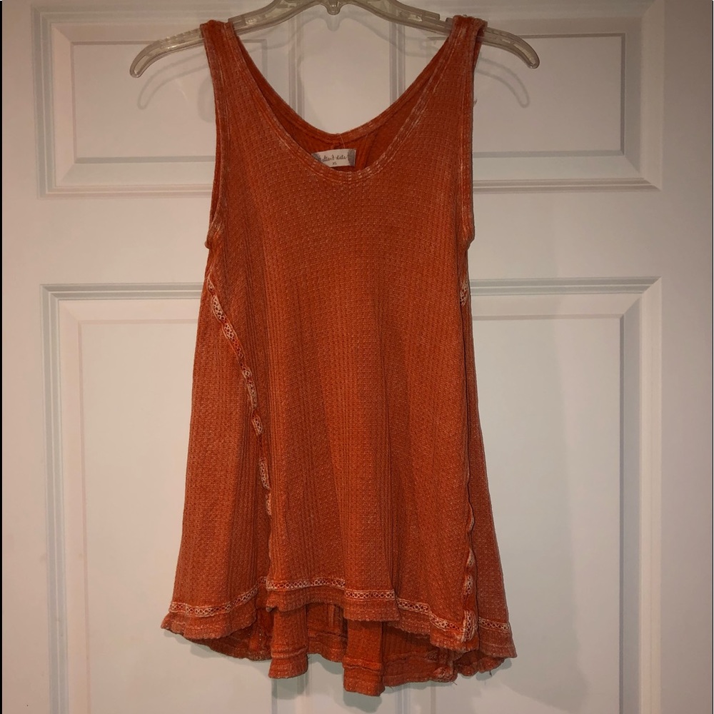 Flowy tank